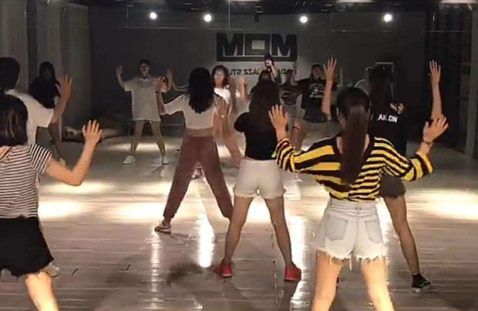 ���ھ�ʿ���dȤ��Ӗ��